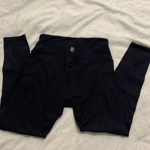 born primitive 7/8 leggings black